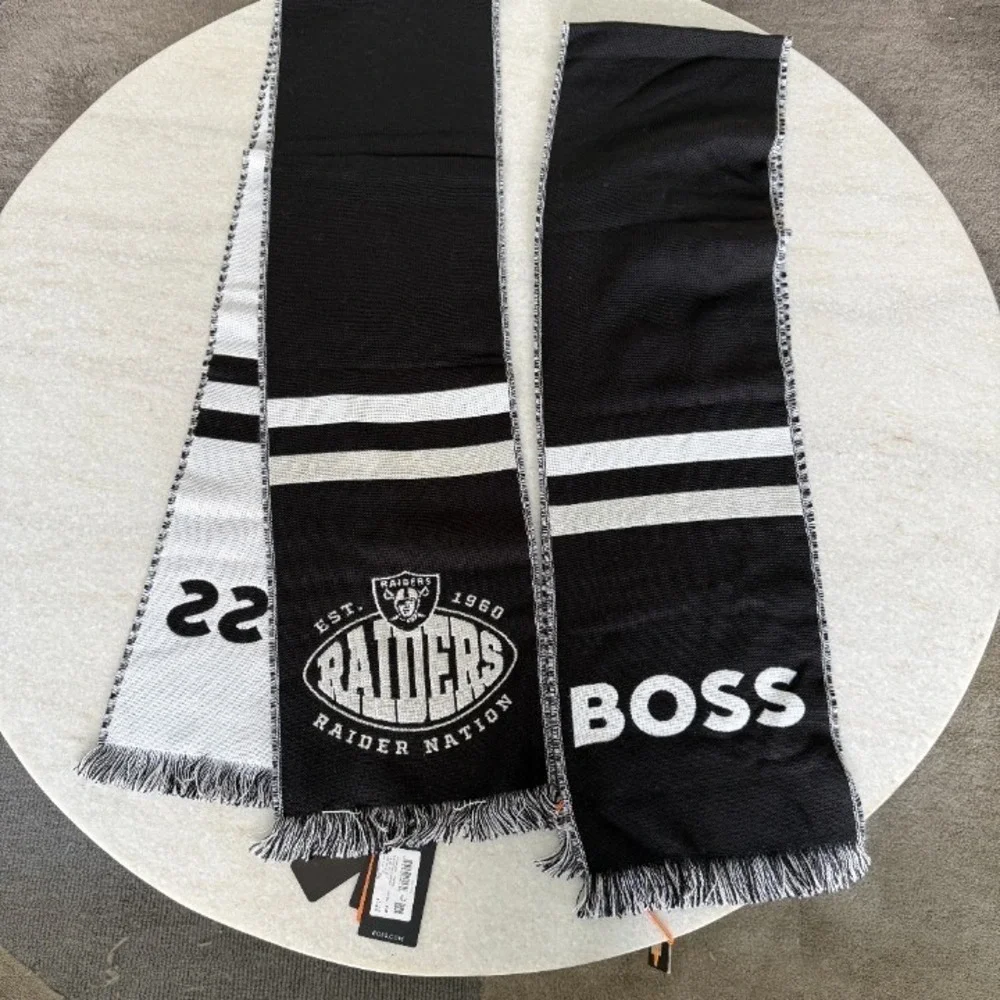 Hugo Boss X NFL RAIDERS Scarf, Wool-blend, new with tag, Made in‎ Italy